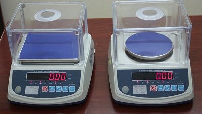 CÂN KỸ THUẬT KD-TBED 300G