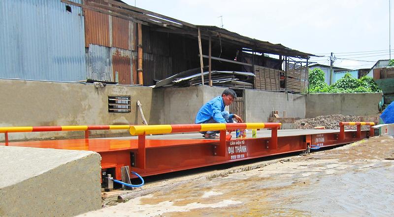 Cân phân tích PA 214 Ohaus